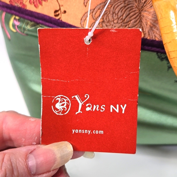 NWT  Yans NY 100% Rayon Embroidered Purse - Picture 7 of 9
